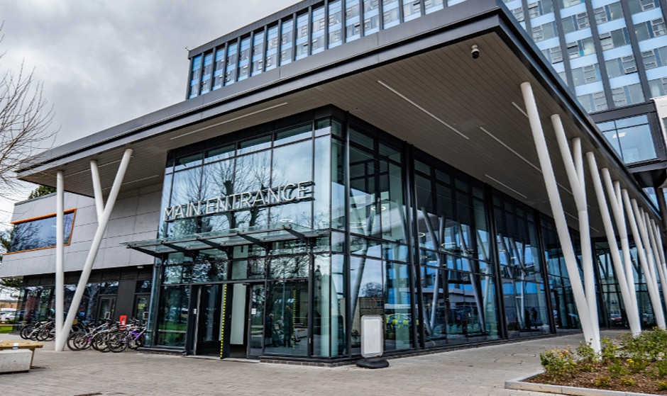 Hull Royal Infirmary New Entrance