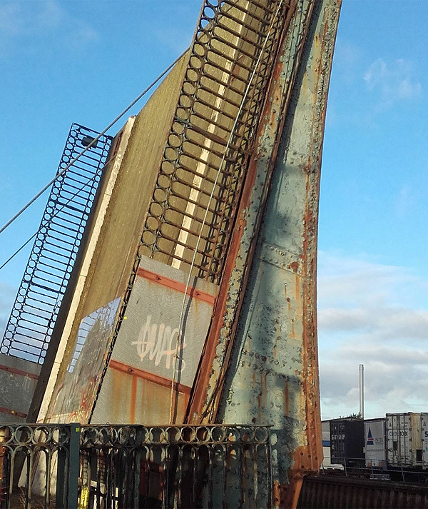 Dismantling of Scott Street Bridge